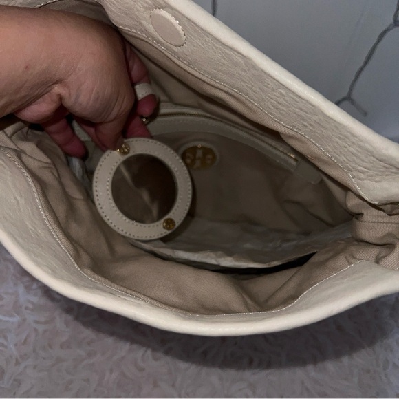 Tory Burch Foldover Convertible Soft Boho Ivory Leather Crossbody - Picture 4 of 7